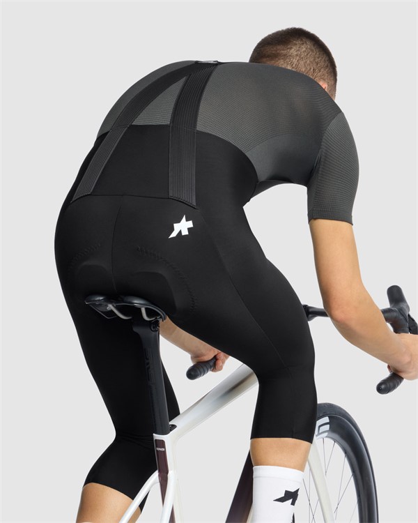 Assos MILLE GT S11 Spring/Fall 3/4 moške kolesarske hlače z naramnicami