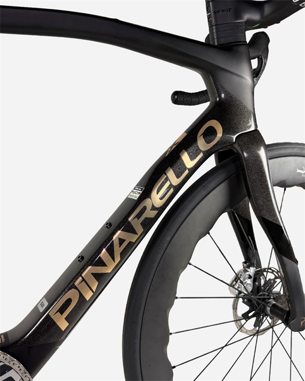 Pinarello DOGMA X Red AXS CeramicSpeed Sharq 57 cestno kolo