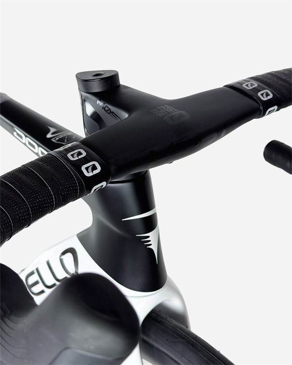 Pinarello DOGMA X Ultegra Di2 Ultrafast 40 cestno kolo