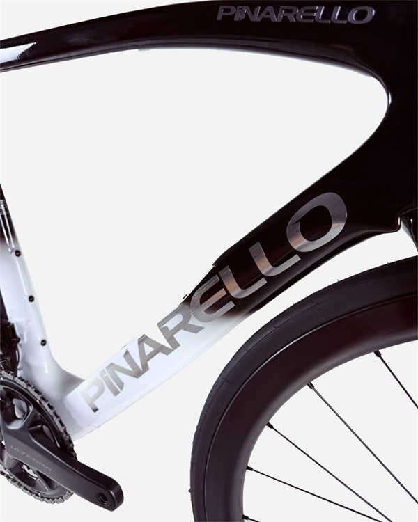 Pinarello F9 Ultegra Di2 Wind 42 cestno kolo