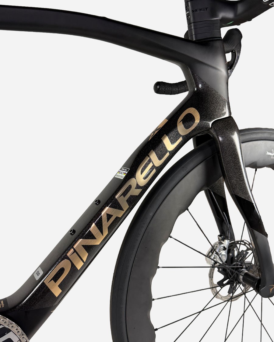 Pinarello DOGMA X Red AXS CeramicSpeed Sharq 57 cestno kolo