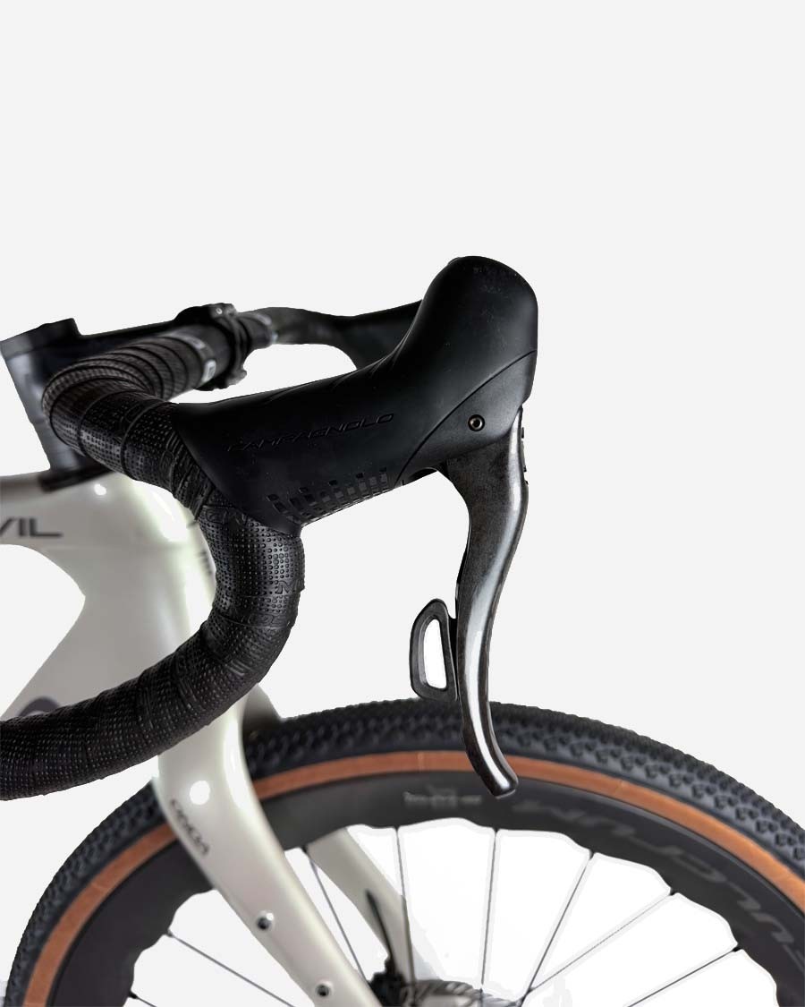 Pinarello Grevil F1 RE-WRLX 13 Sharq Gr gravel kolo