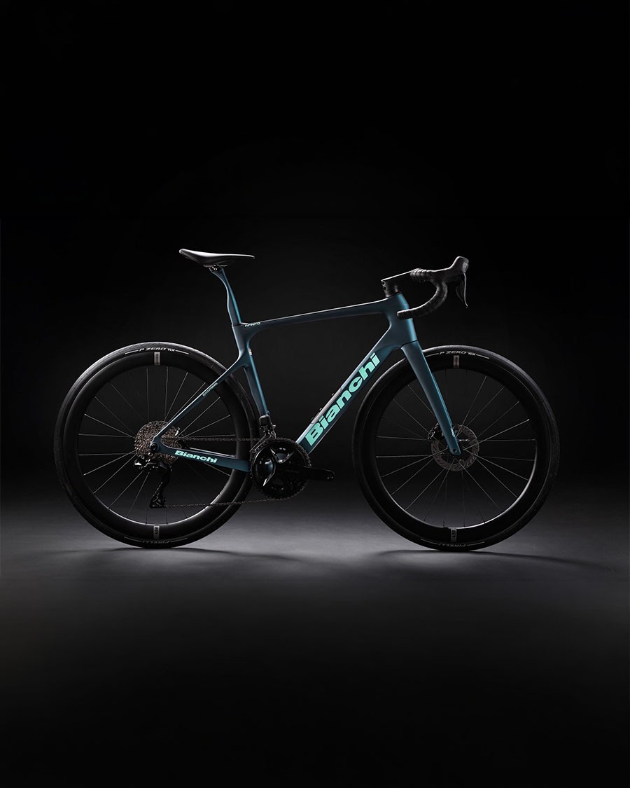 Bianchi INFINITO COMP 105 Di2 R49 cestno kolo